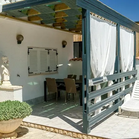 Apartment Katica- Srima